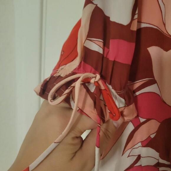 NWT Olivaceous 70s Retro Print Floral Midi Dress Size Small - Picture 3 of 6